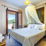 Apartment Naiades - Serene Getaway Near *