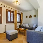 Naiades - Serene Getaway Near Apartment Skopelos Town