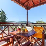 Naiades - Serene Getaway Near Apartment