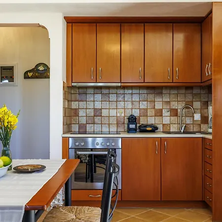 Naiades - Serene Getaway Near