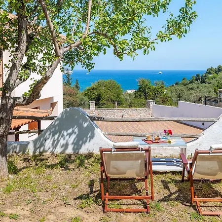 Naiades - Serene Getaway Near *